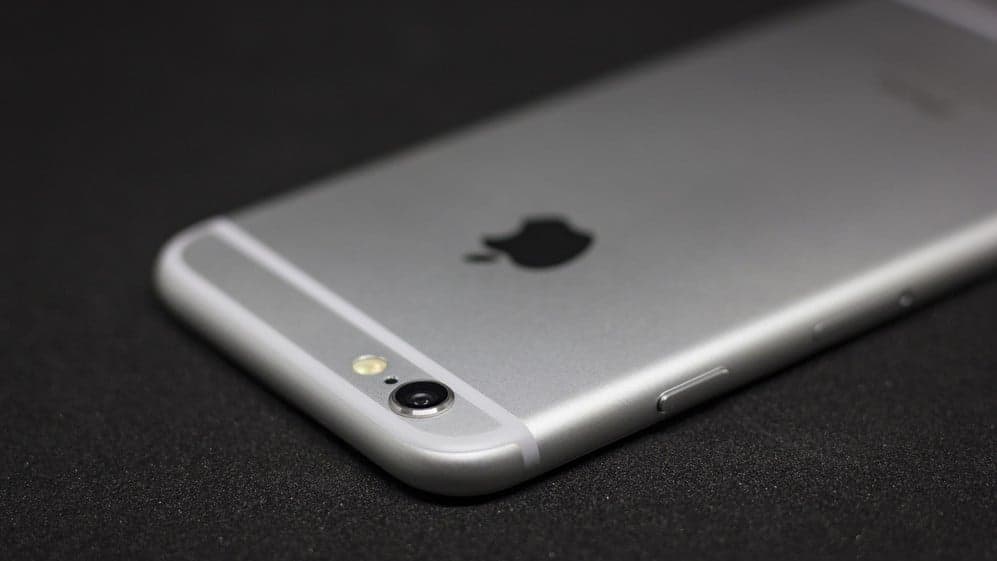 TechCrunch: Apple Now Has an Official Instagram Account Showcasing Photos Shot on iPhone TechCrunch: Apple Now Has an Official Instagram Account Showcasing Photos Shot on iPhone