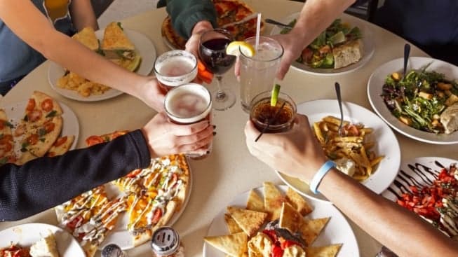 Nation’s Restaurant News: Casual Dining Chains Fighting to Make a Comeback Nation’s Restaurant News: Casual Dining Chains Fighting to Make a Comeback