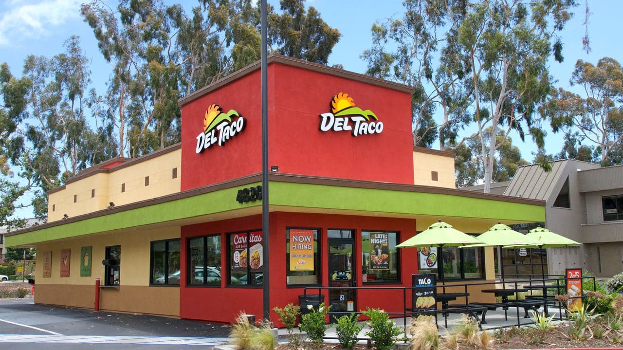 Del Taco Will Sell Some Restaurants to Franchisees Del Taco Will Sell Some Restaurants to Franchisees