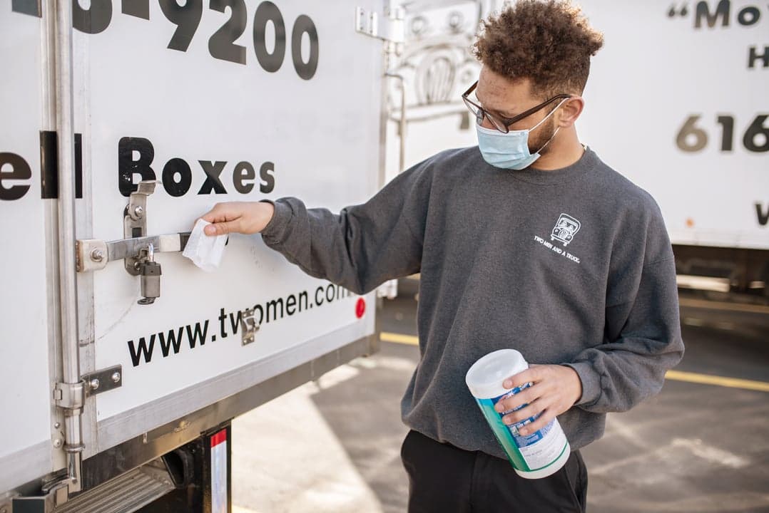 Franchisee at TWO MEN AND A TRUCK Spurs Success Amid Pandemic Franchisee at TWO MEN AND A TRUCK Spurs Success Amid Pandemic