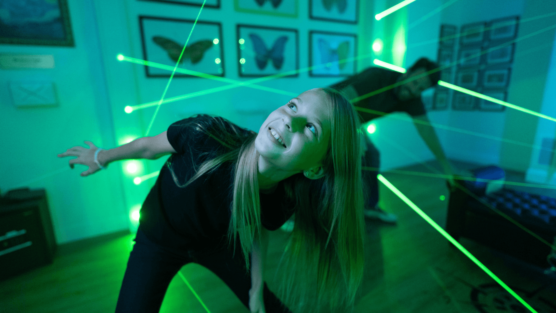 image of family enjoying escapology