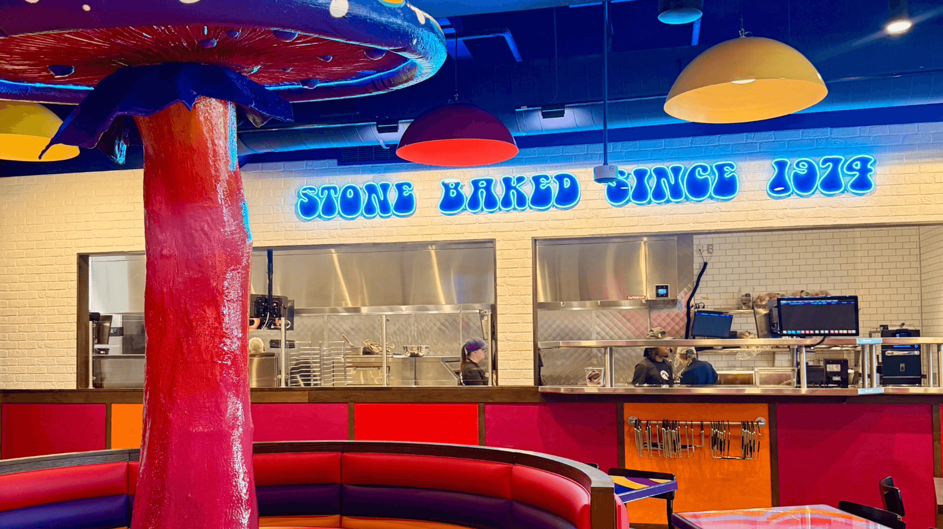 Mellow Mushroom interior