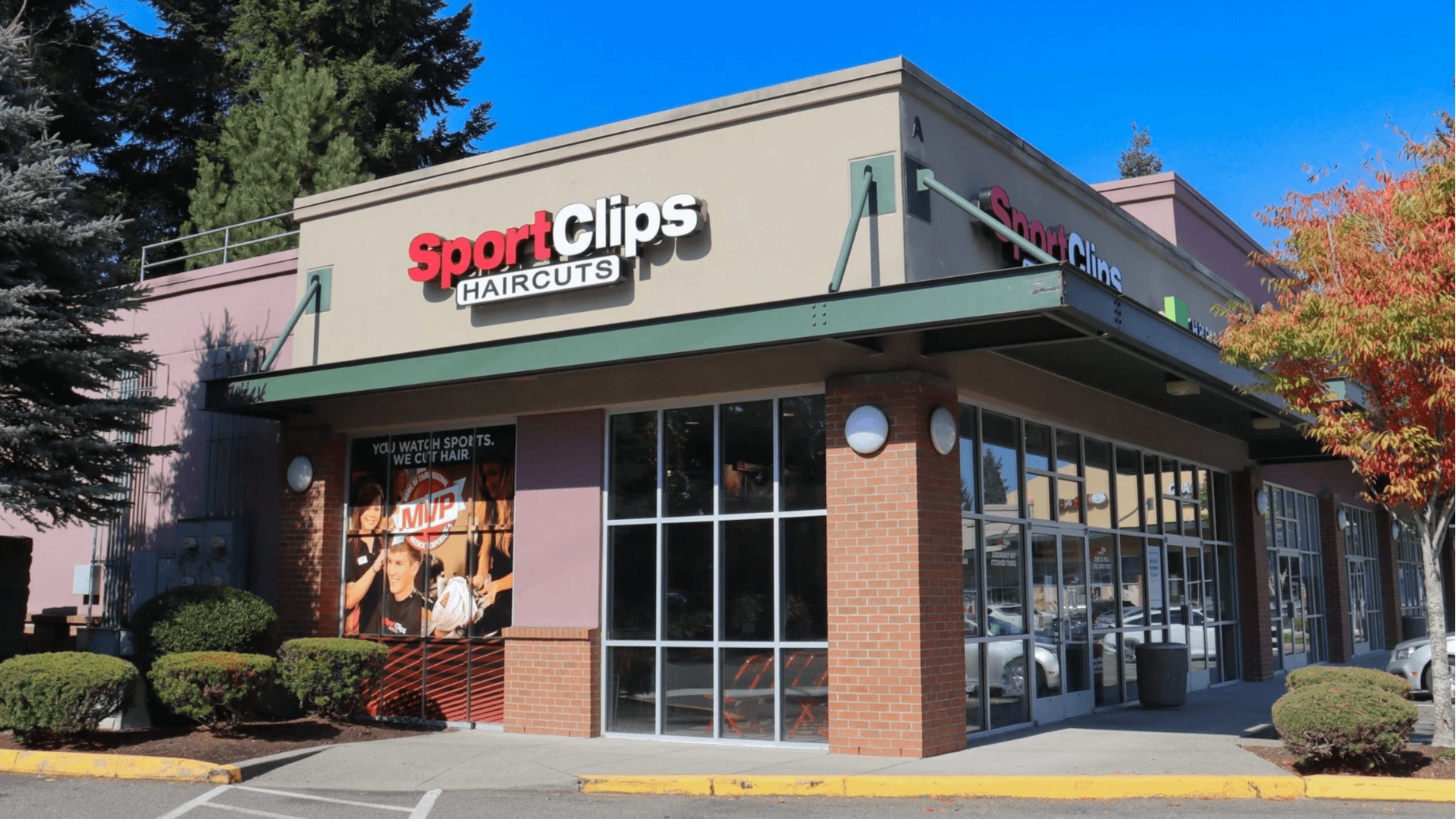 Sport Clips Haircuts vs. Other Brands: The Top 10 Reasons Franchise Operators Love the Manager-Led Model