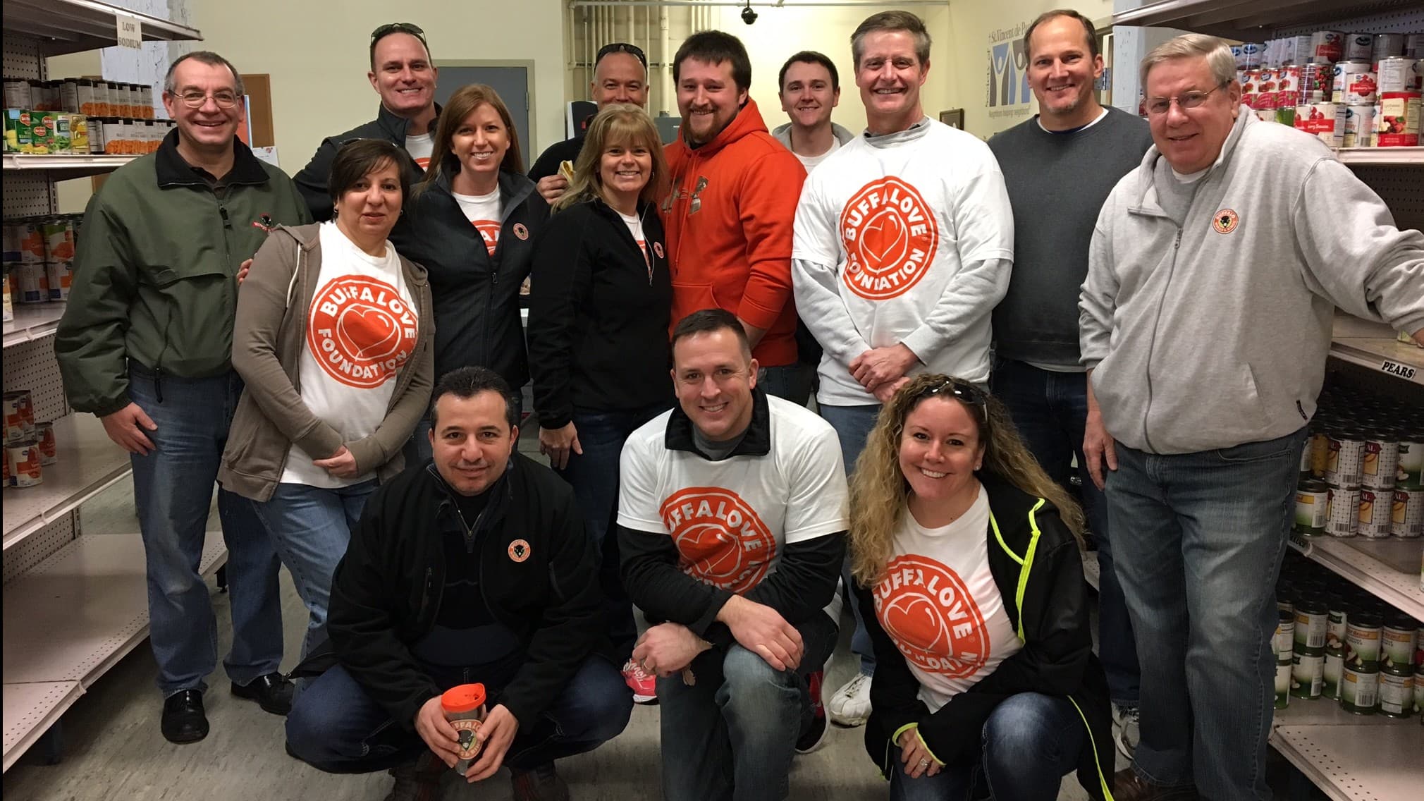 Buffalo Wings & Rings Celebrates the Anniversary of its Leadership Team with a Day of Service Across its Entire Franchise System