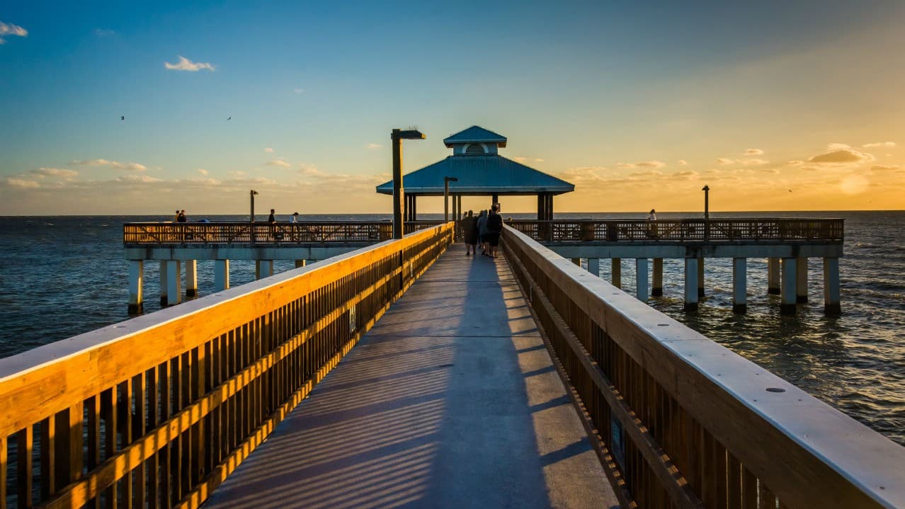 News-Press: Buffalo Wings & Rings is Coming to Fort Myers, Florida