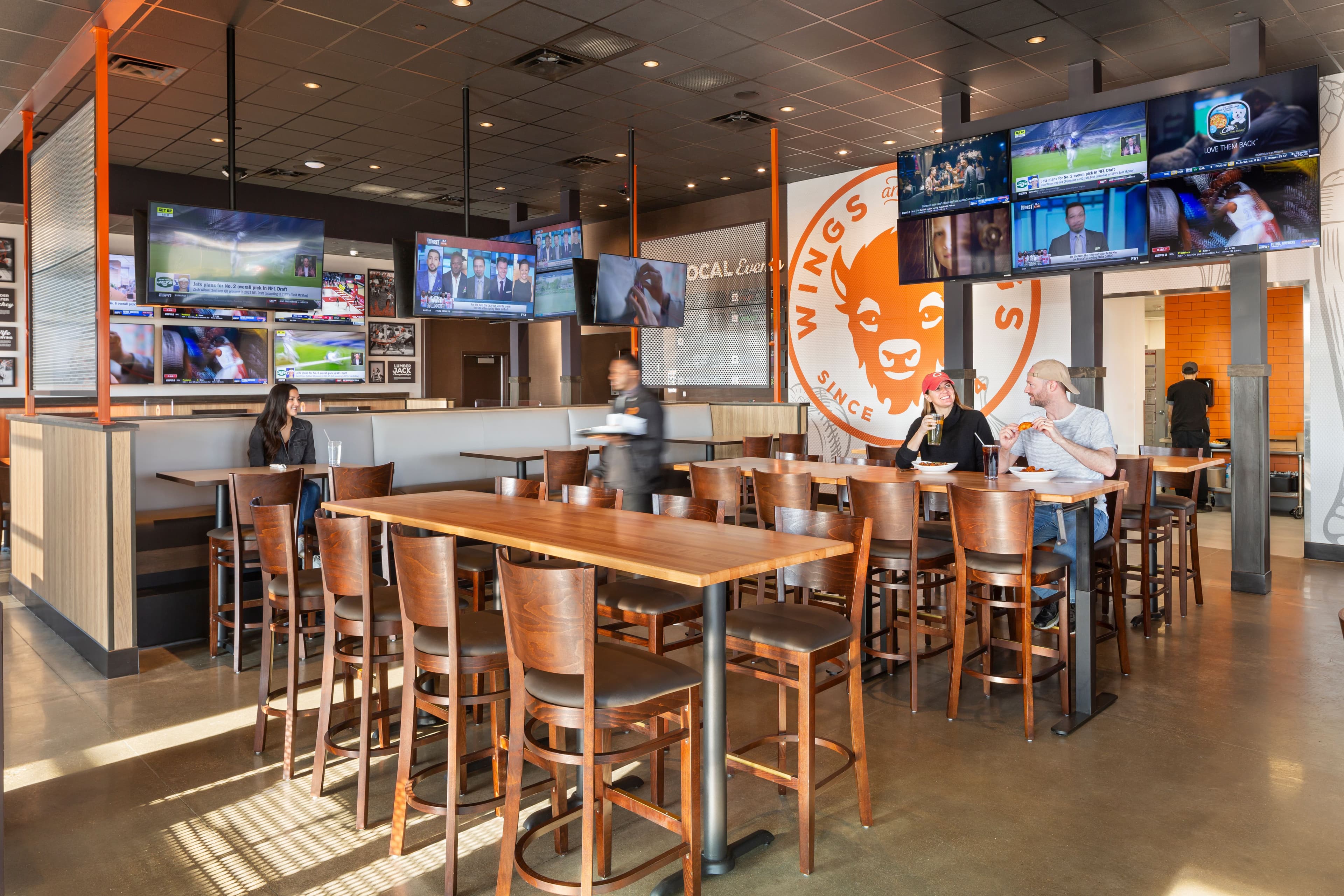 How Wings and Rings Creates a Positive Franchise Culture from the Top Down