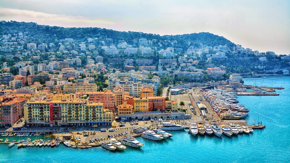 Fast Casual: Wingstop landing 70 units in France