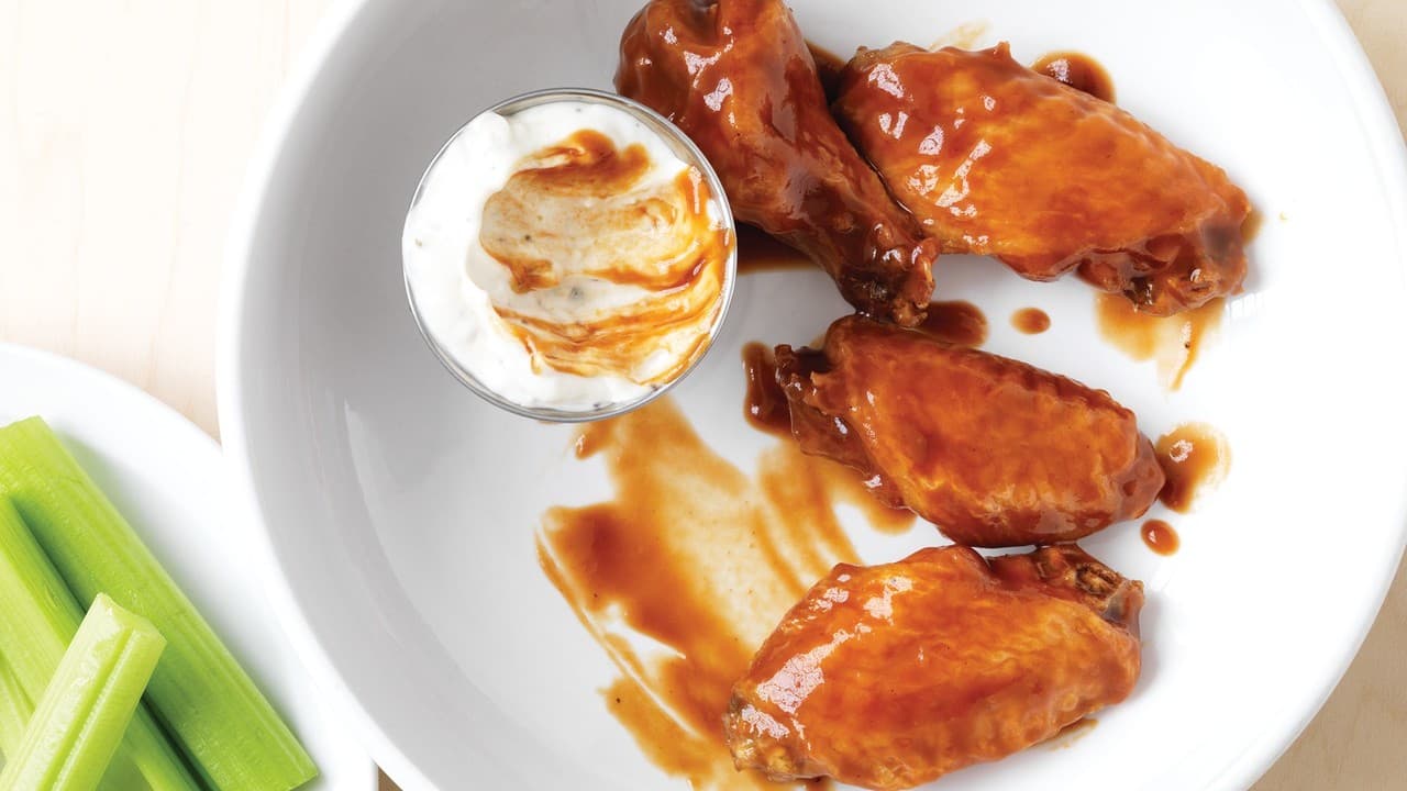 Buffalo Wings & Rings Manages Soaring Wing Prices