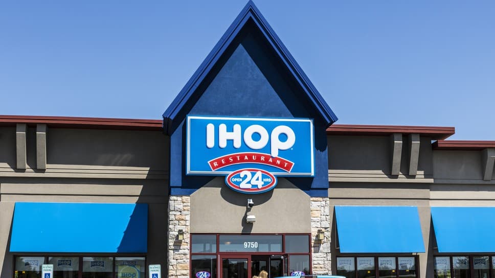 Nation's Restaurant News: IHOP Express debuts at Dallas airport