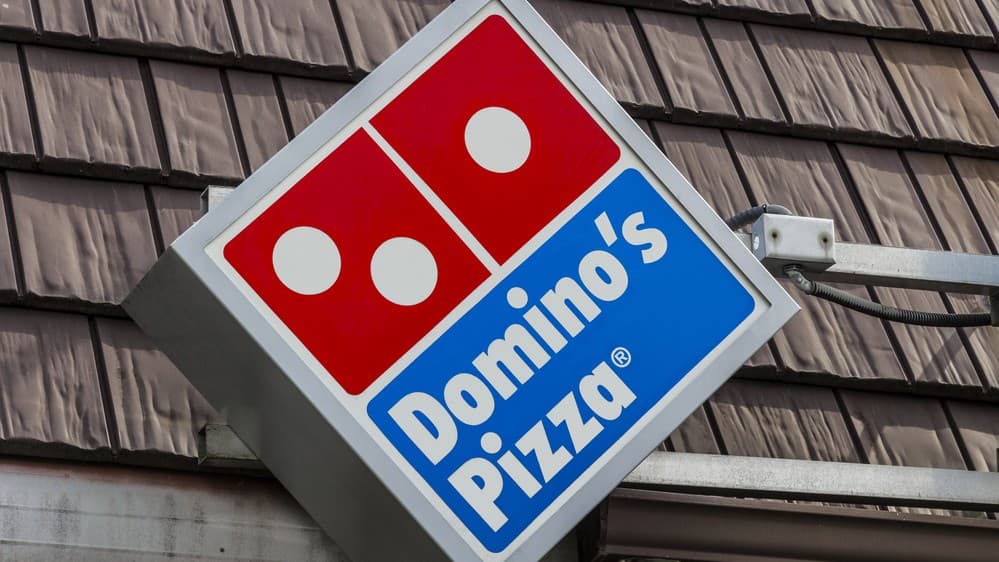 QSR Magazine: Domino's Begins Testing Artificial Intelligence for Phone Orders QSR Magazine: Domino's Begins Testing Artificial Intelligence for Phone Orders