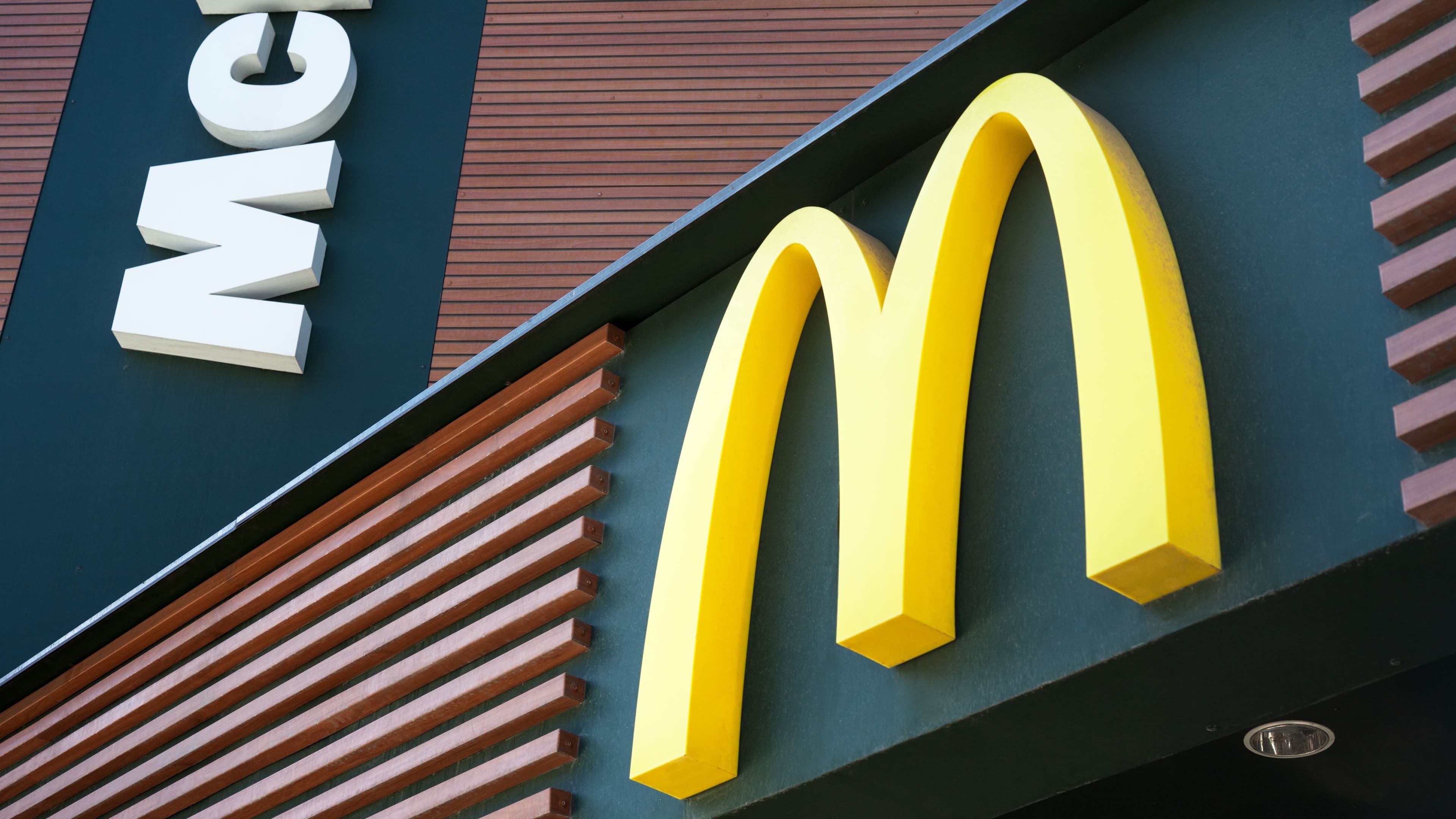 Report: McDonald’s Warned to Take Better Care of Chickens by Shareholder