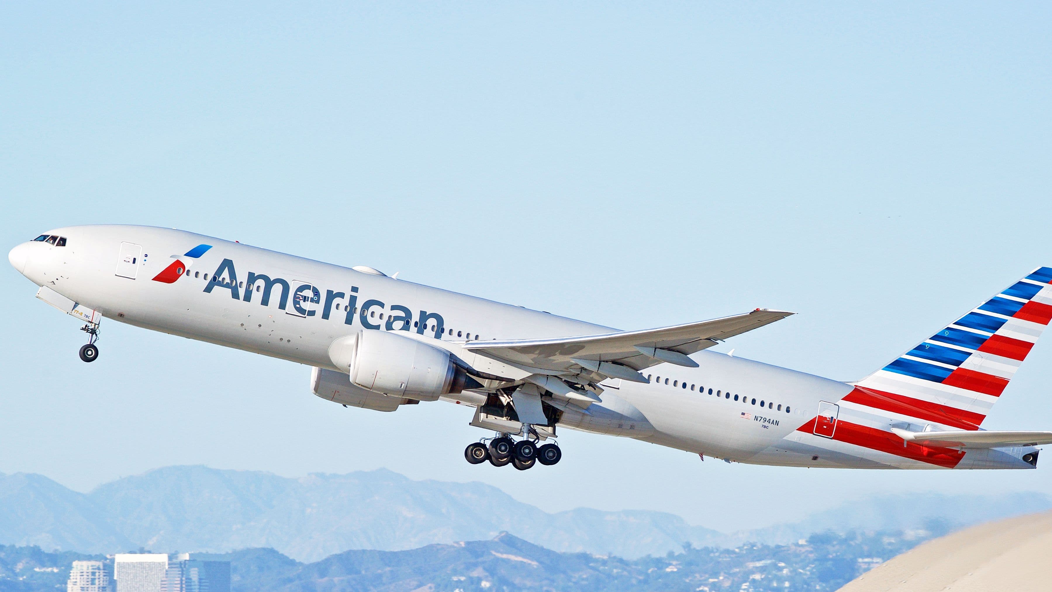 Zoes Kitchen to Provide American Airlines Flyers With Fresher Food Options
