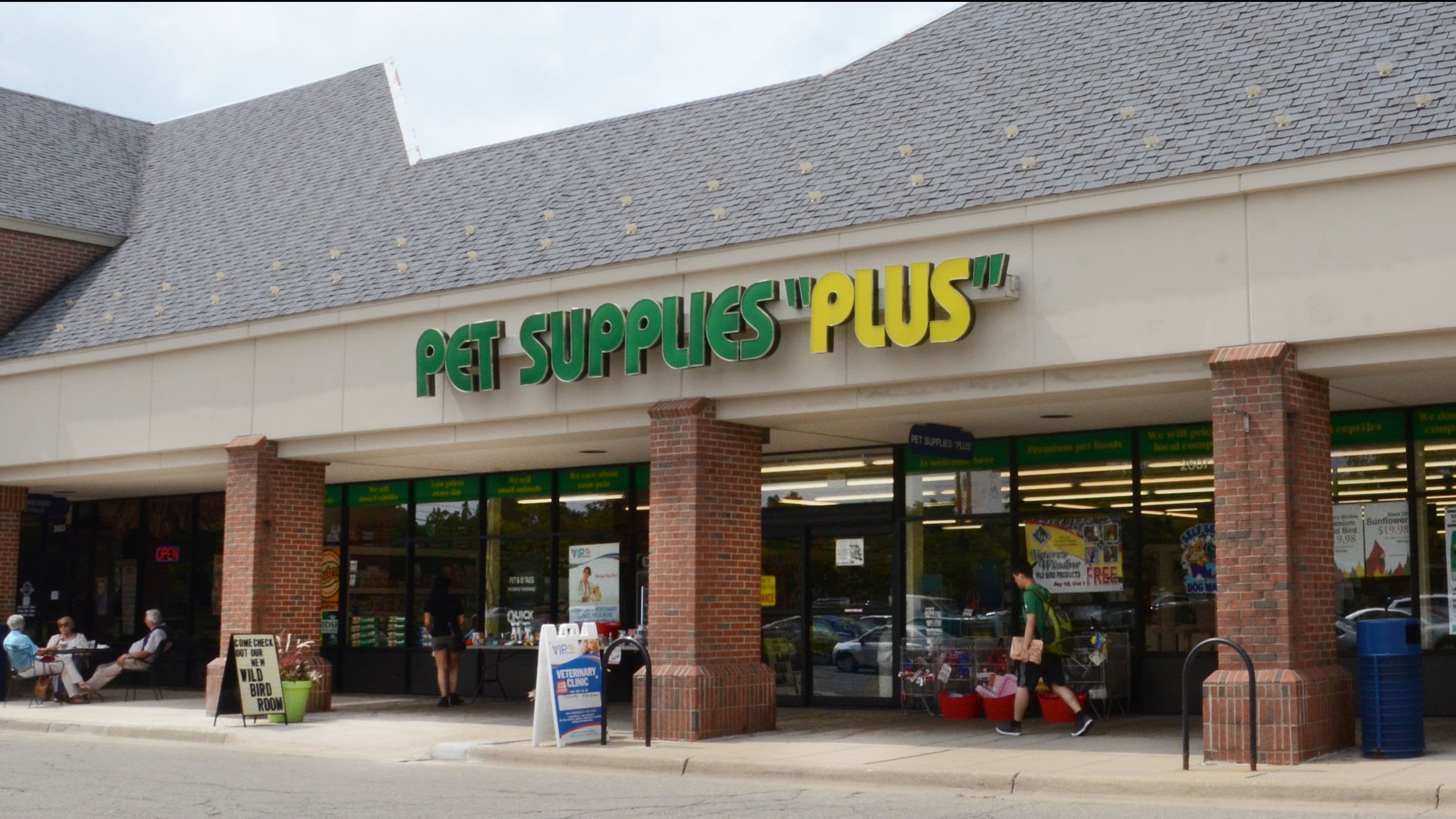 Sentinel Capital Partners Acquires Pet Supplies Plus