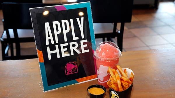 Restaurant Chains Get Creative to Recruit and Retain Employees
