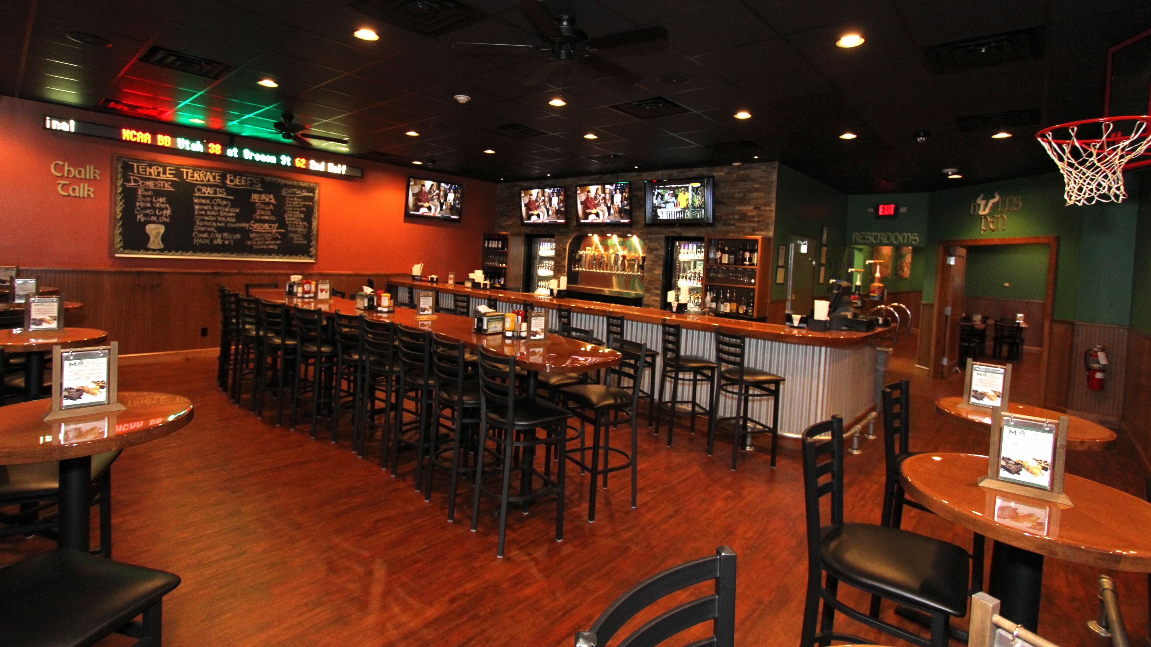 Beef 'O' Brady's Enters Its 35th Year With Positive Sales Momentum and Record AUVs