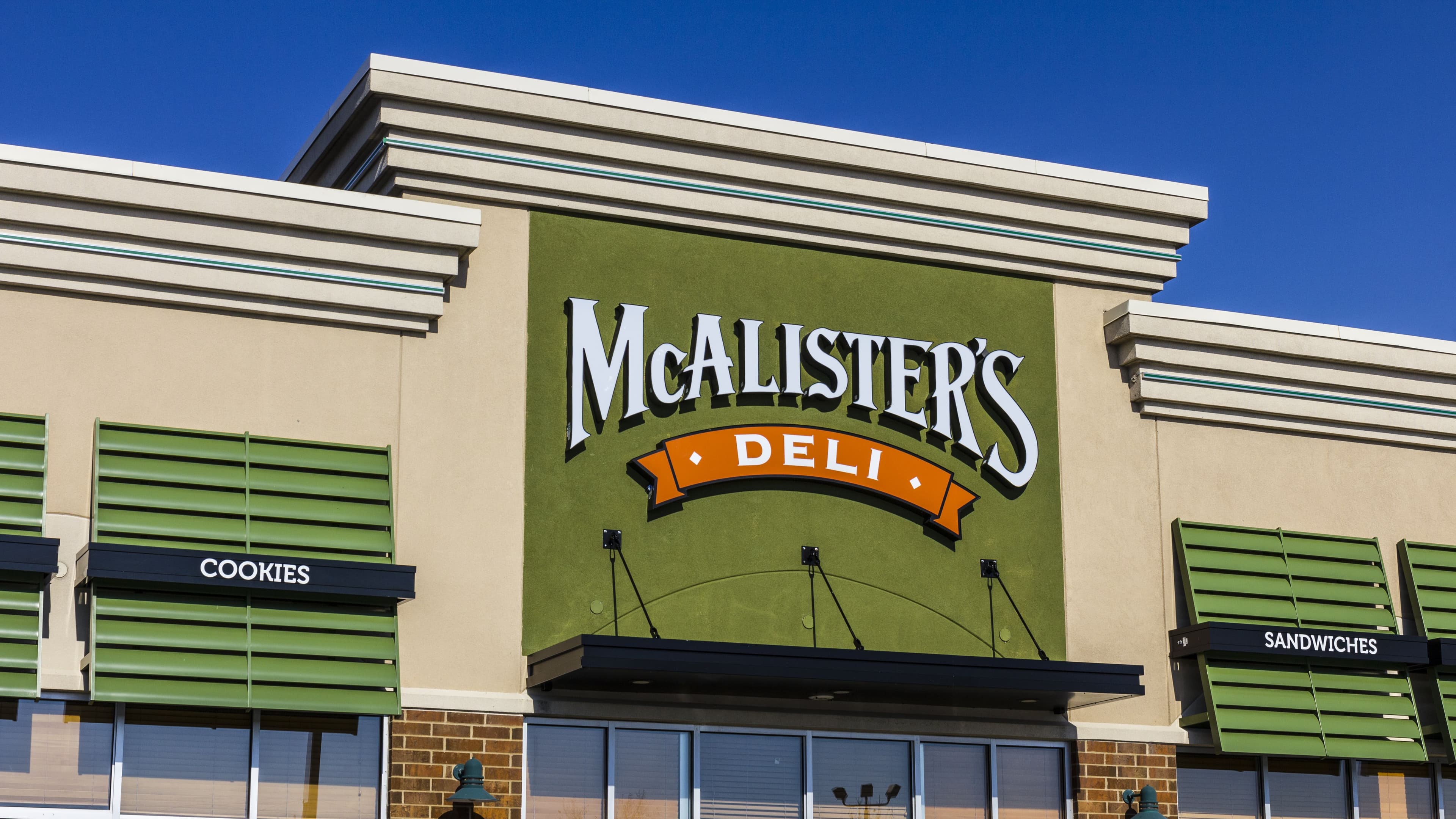 McAlister's Deli Launches One of Its Largest Development Deals Yet with ‘Franchise King’ Guillermo Perales