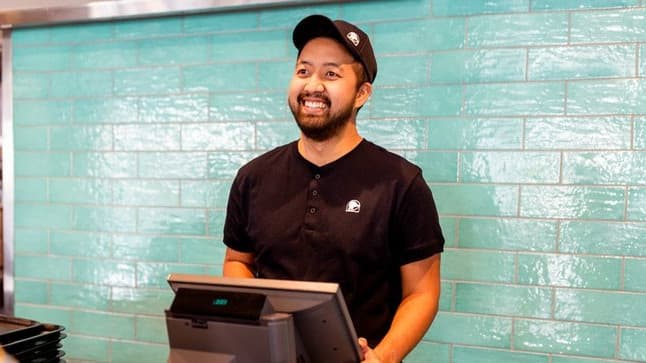Taco Bell Is Offering Managers Six Figures to Combat Employee Turnover 