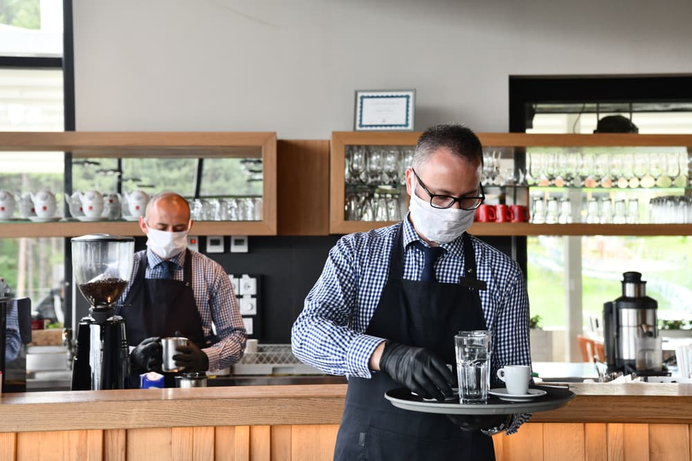 National Restaurant Association Asks Governors to Keep Dining Rooms Open