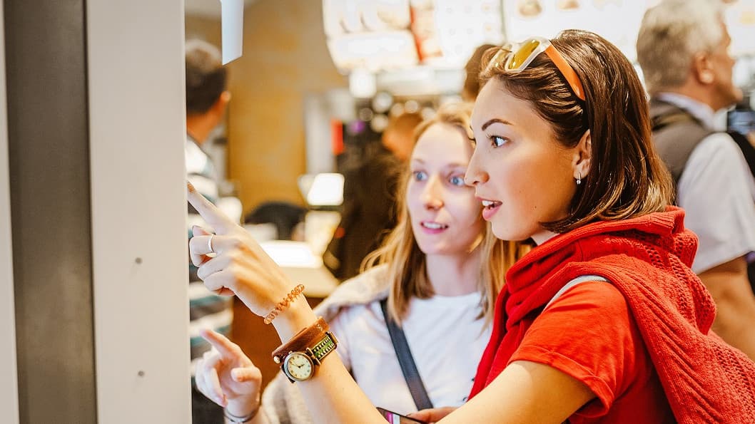 Why Full-Service Restaurant Franchises are Starting to Look More Like QSR’s