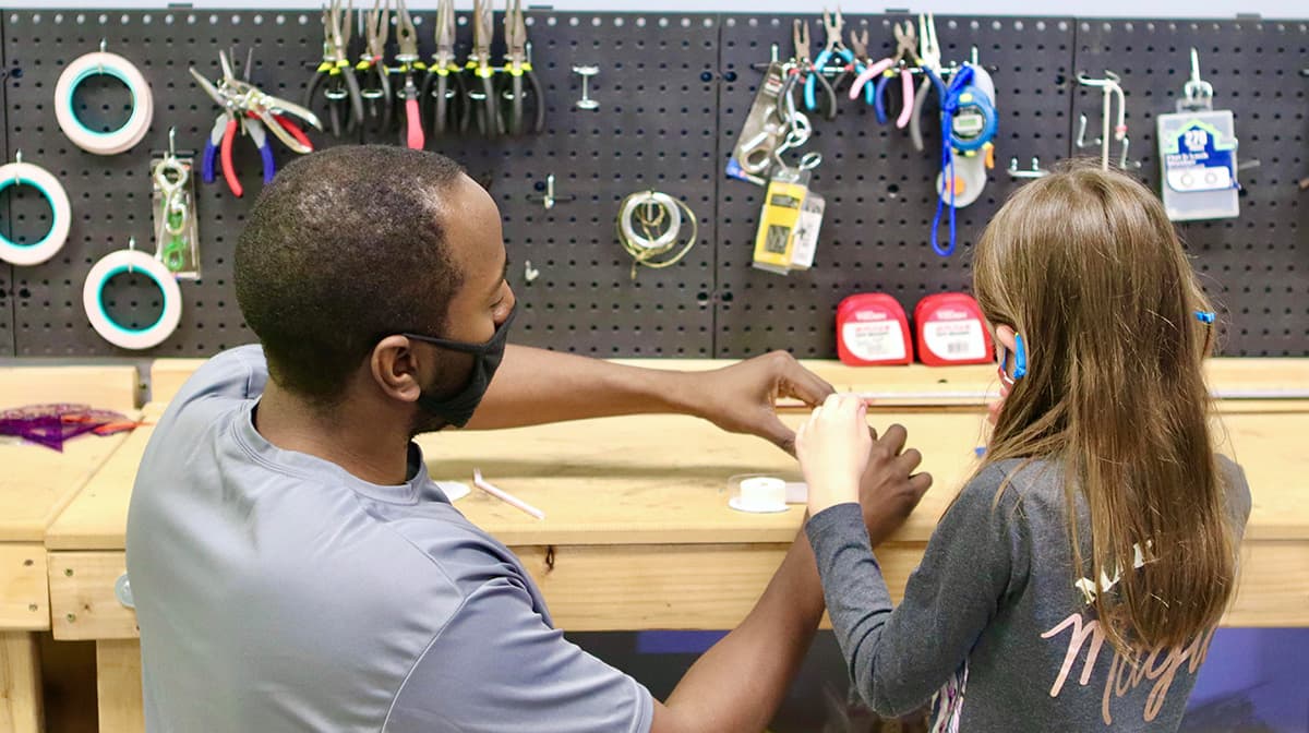 IDEA Lab Kids Celebrates Introduce a Girl To Engineering Day