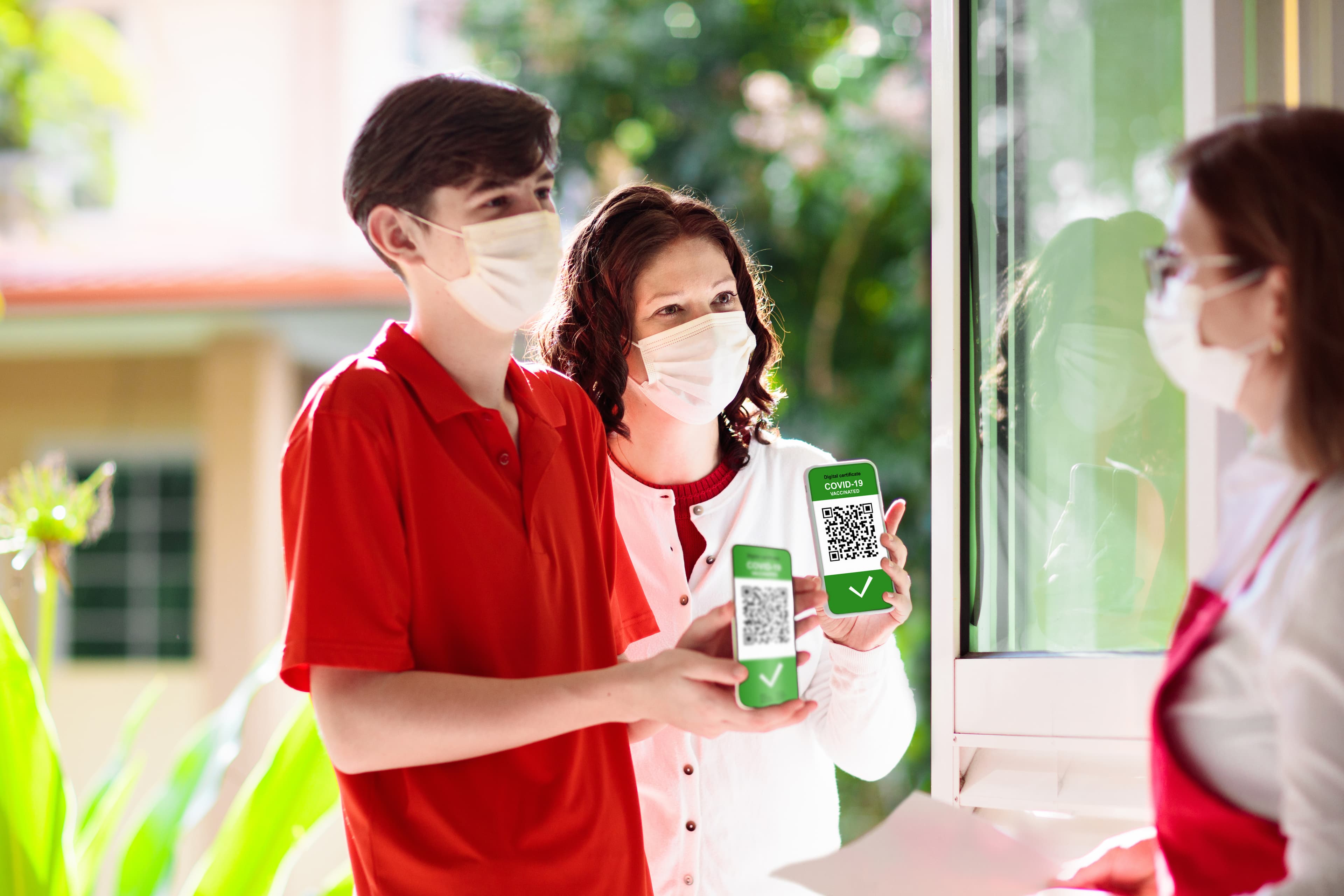 What Proof-of-Vaccination Mandates Mean for Restaurant Franchises