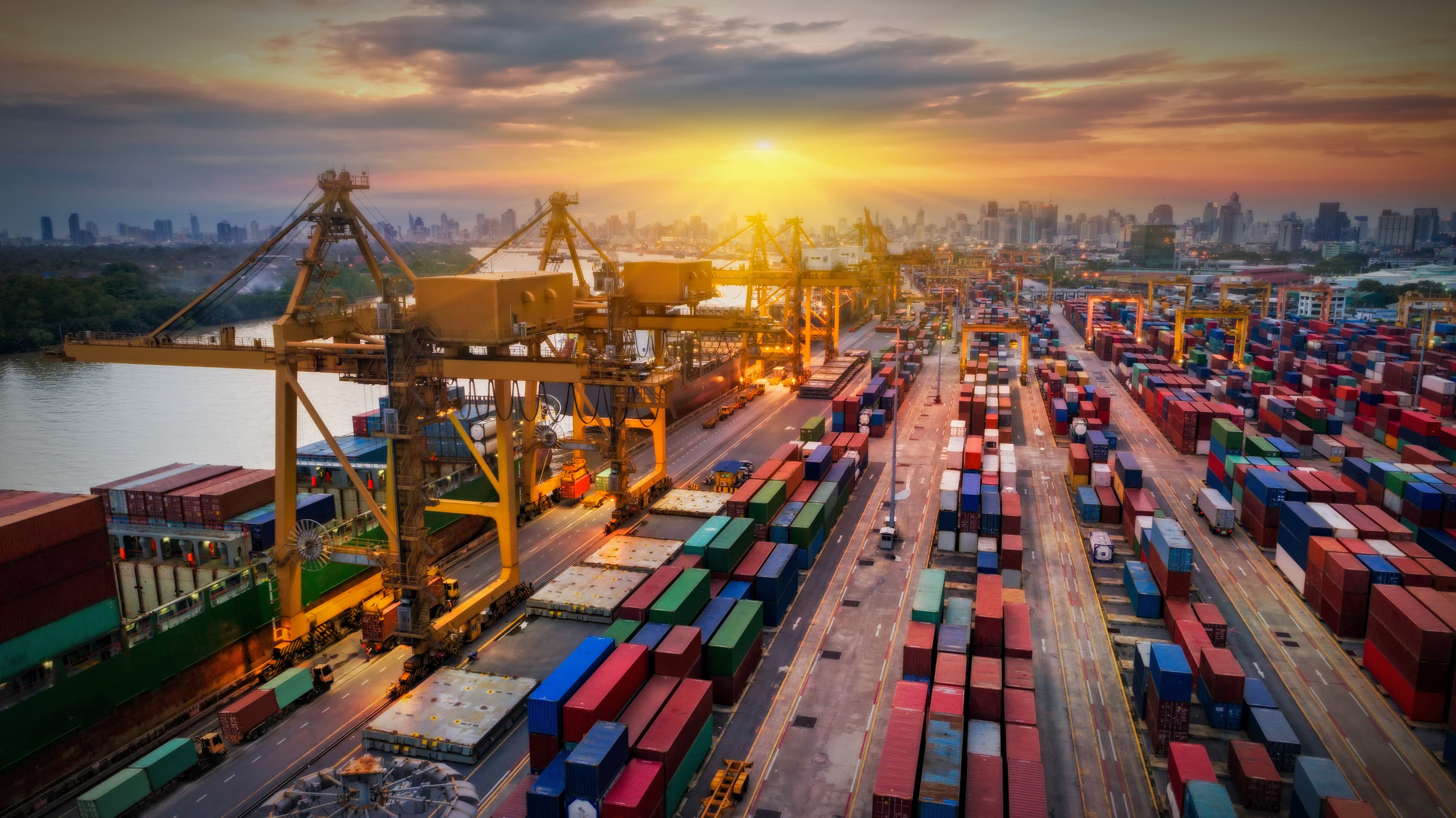 Restaurant Industry Urges President Biden To Address Supply Chain Issues