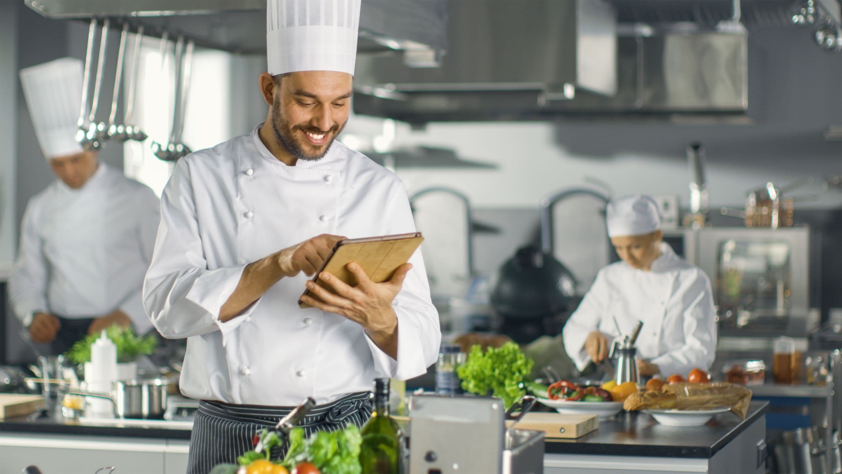 What Goes into Operating a Restaurant Franchise?