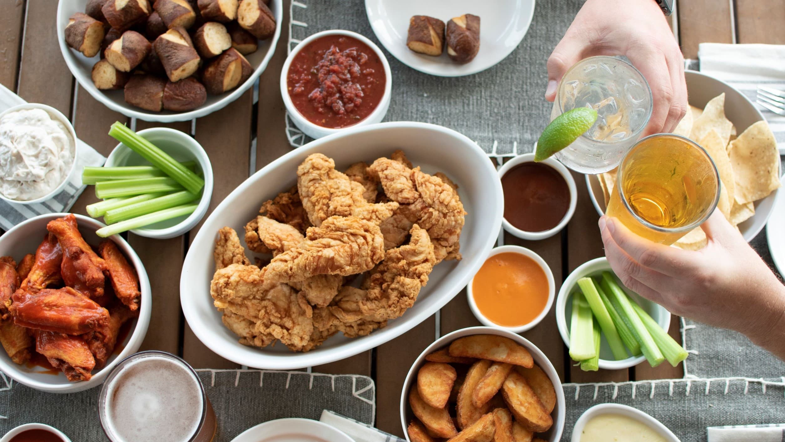 FSR Magazine: Wings and Rings Offers Customers New SMS Rewards Program