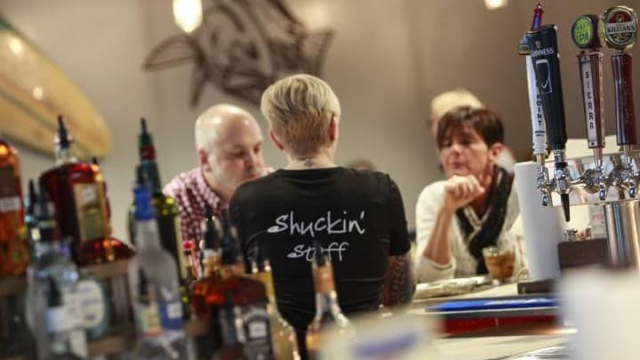 FSR MAGAZINE: Shuckin’ Shack Rides Bar Sales to Surging Profits
