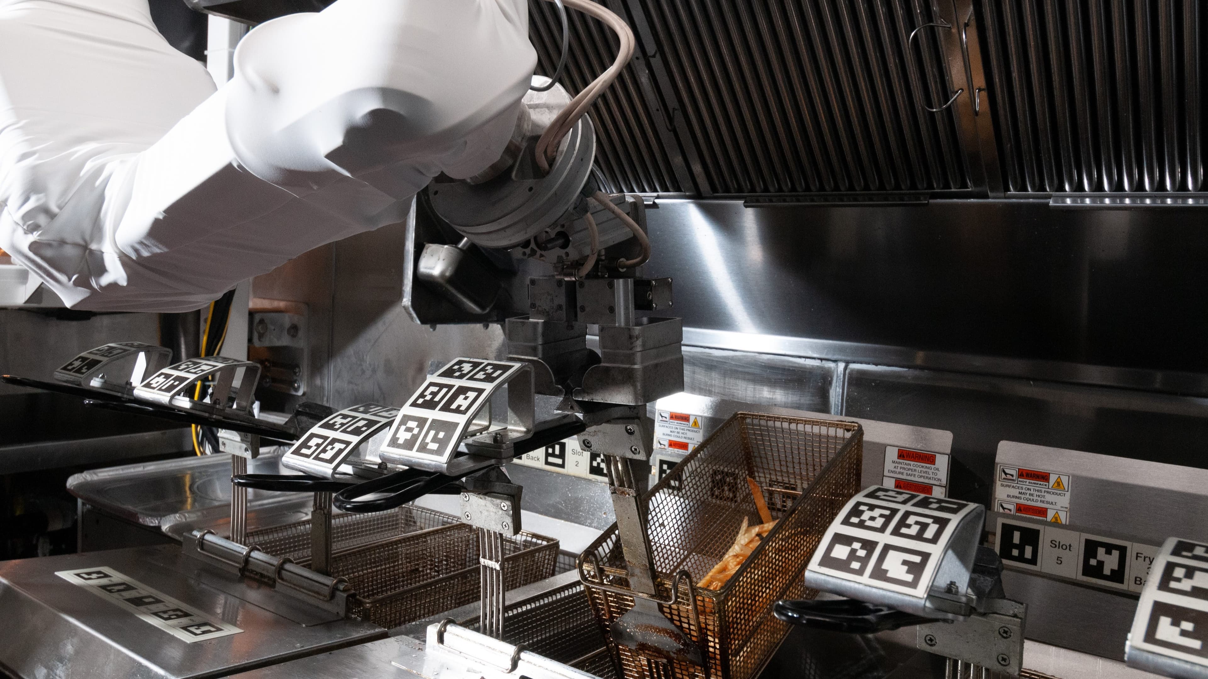 FRANCHISING.COM: Wings and Rings Partners with Miso Robotics to Begin Flippy 2 Pilot