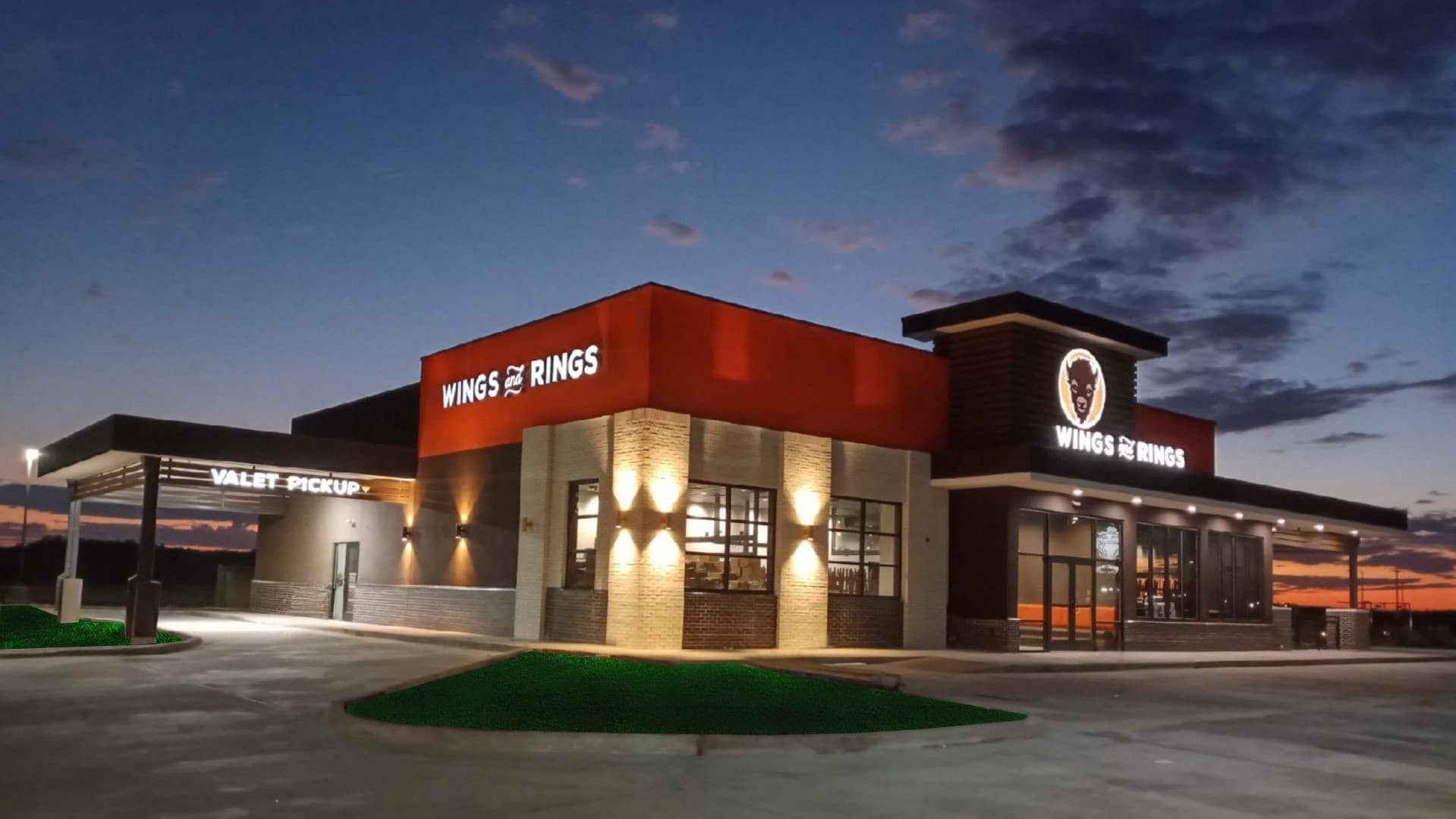 A Truly ‘Grande’ Opening: Wings and Rings Opens New Store in Rio Grande City, Texas