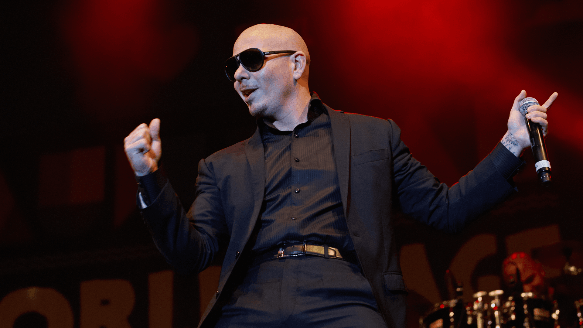 Pitbull Enters Franchising World with Fransmart Partnership To Support Latino-Owned Businesses