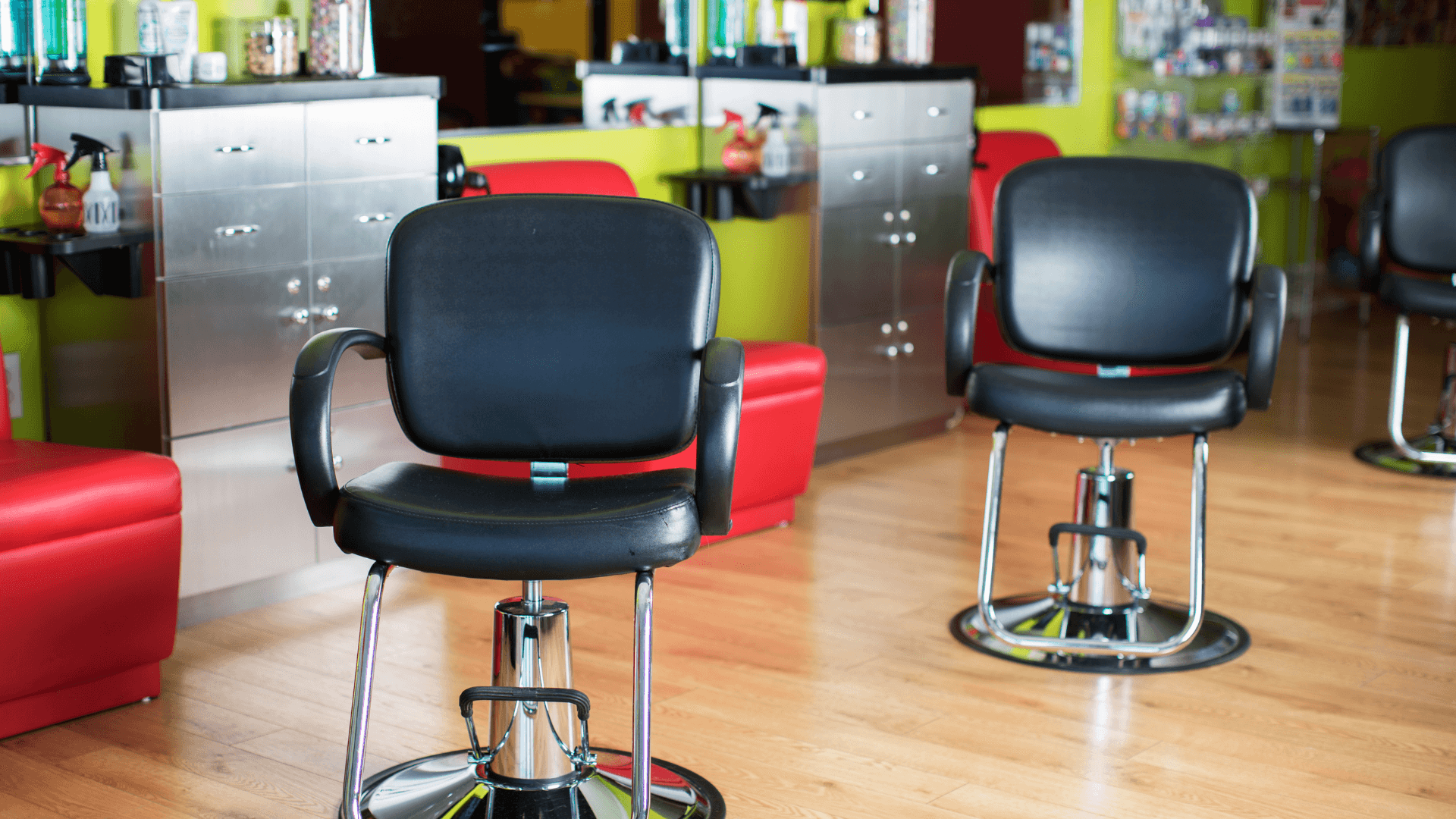 Top 5 Reasons to Invest in a Pigtails & Crewcuts Franchise in 2024