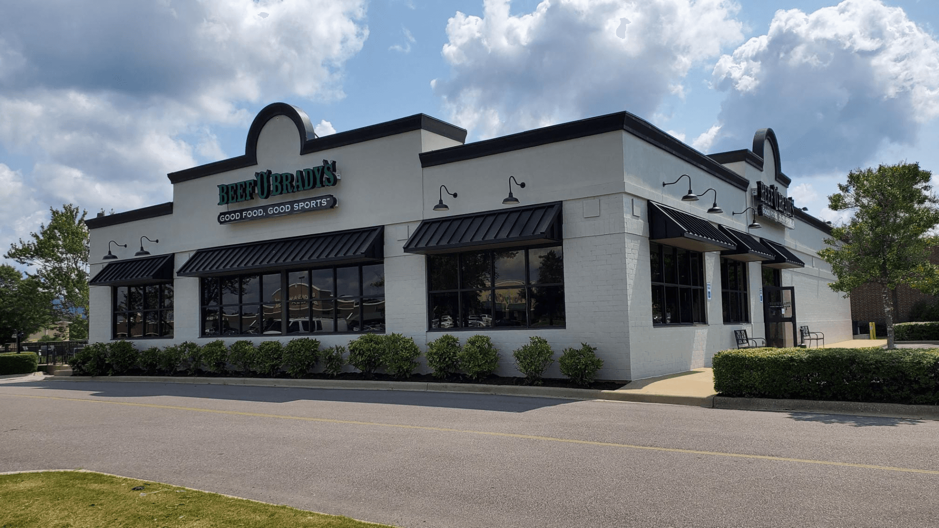 Memphis Business Journal: Beef ‘O’ Brady’s and The Brass Tap Are Looking to Grow with New Franchisees