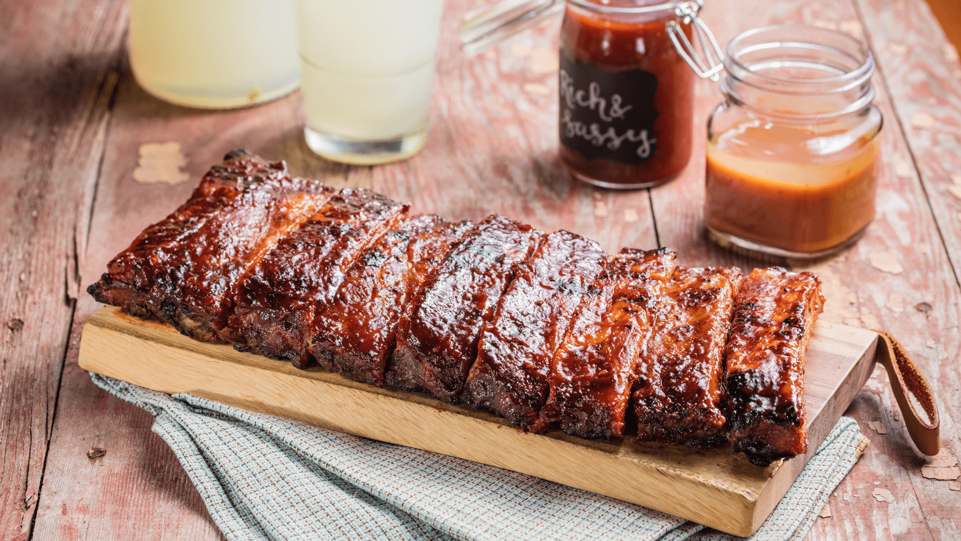 Restaurant News: Famous Dave's Kicks Off Second Annual All-Star BBQ Series in May