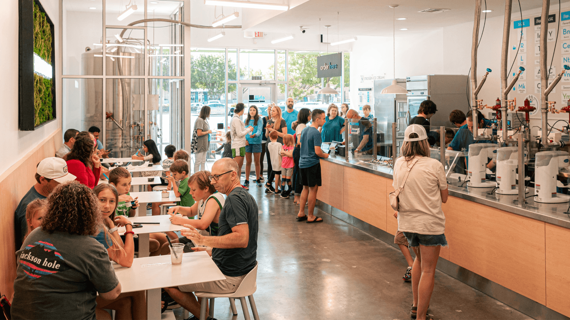 Transparency in Franchising: How Chill-N Supports New Franchisees