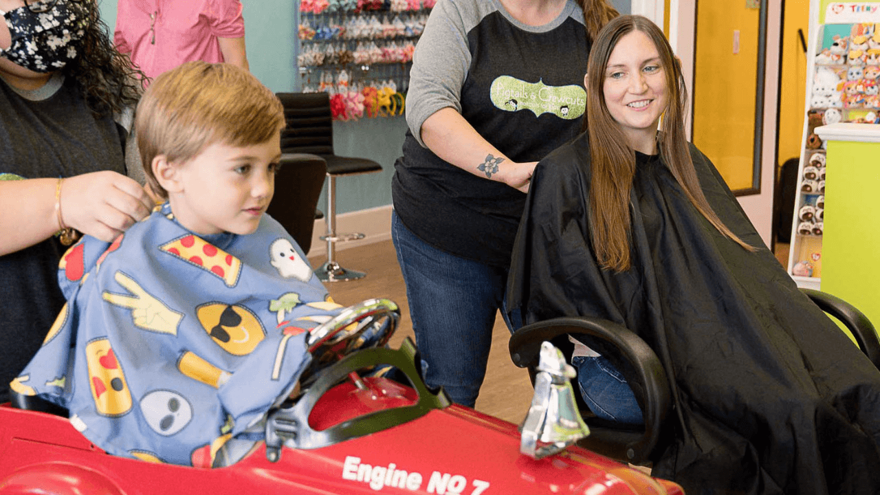 How Pigtails & Crewcuts Owners Give Back for the Holidays