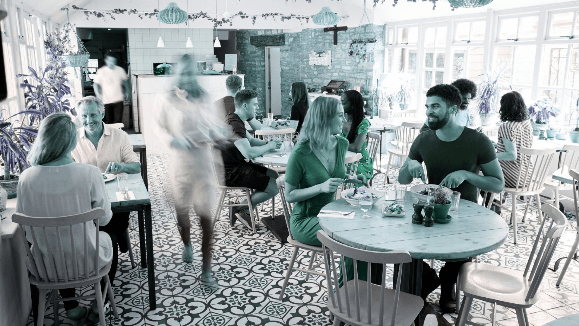 Restaurant Industry Set to Hit $1.5 Trillion in Sales in 2025 Despite Economic Pressures