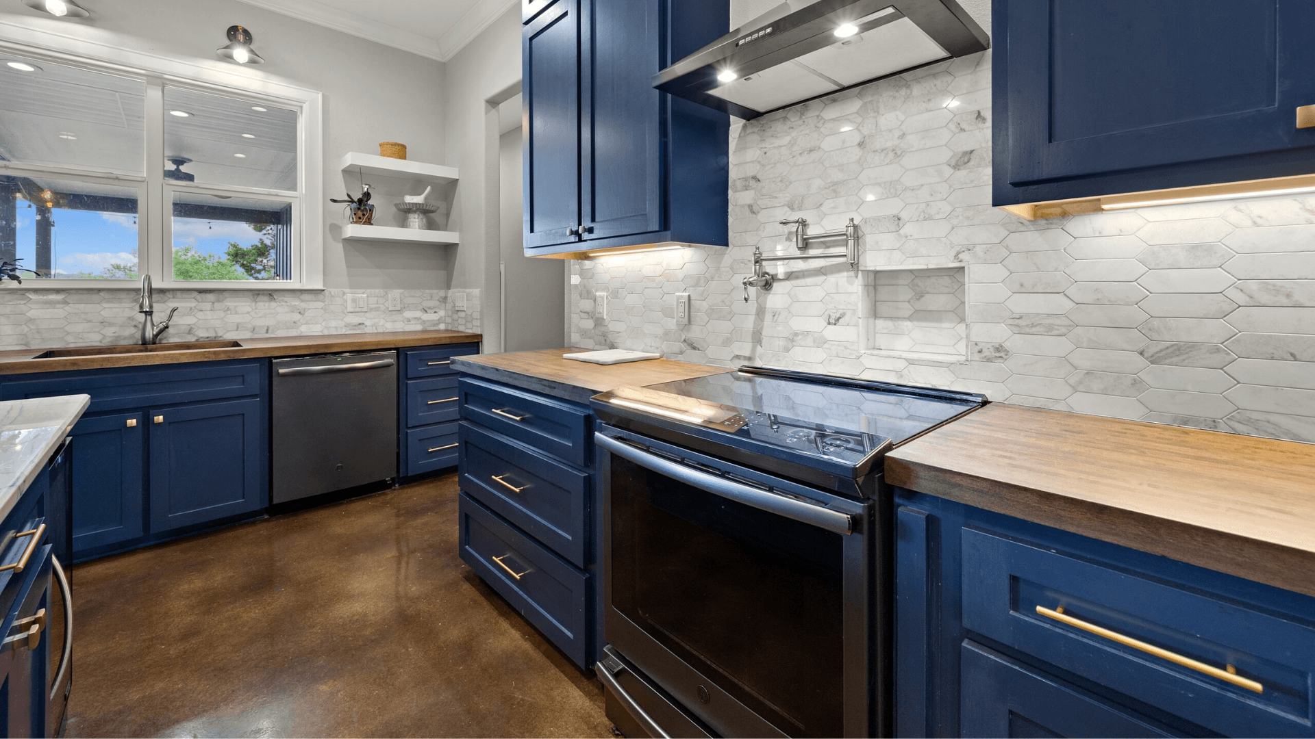 How Fresh Coat Franchisees Are Winning the Kitchen Market — Without the Remodel