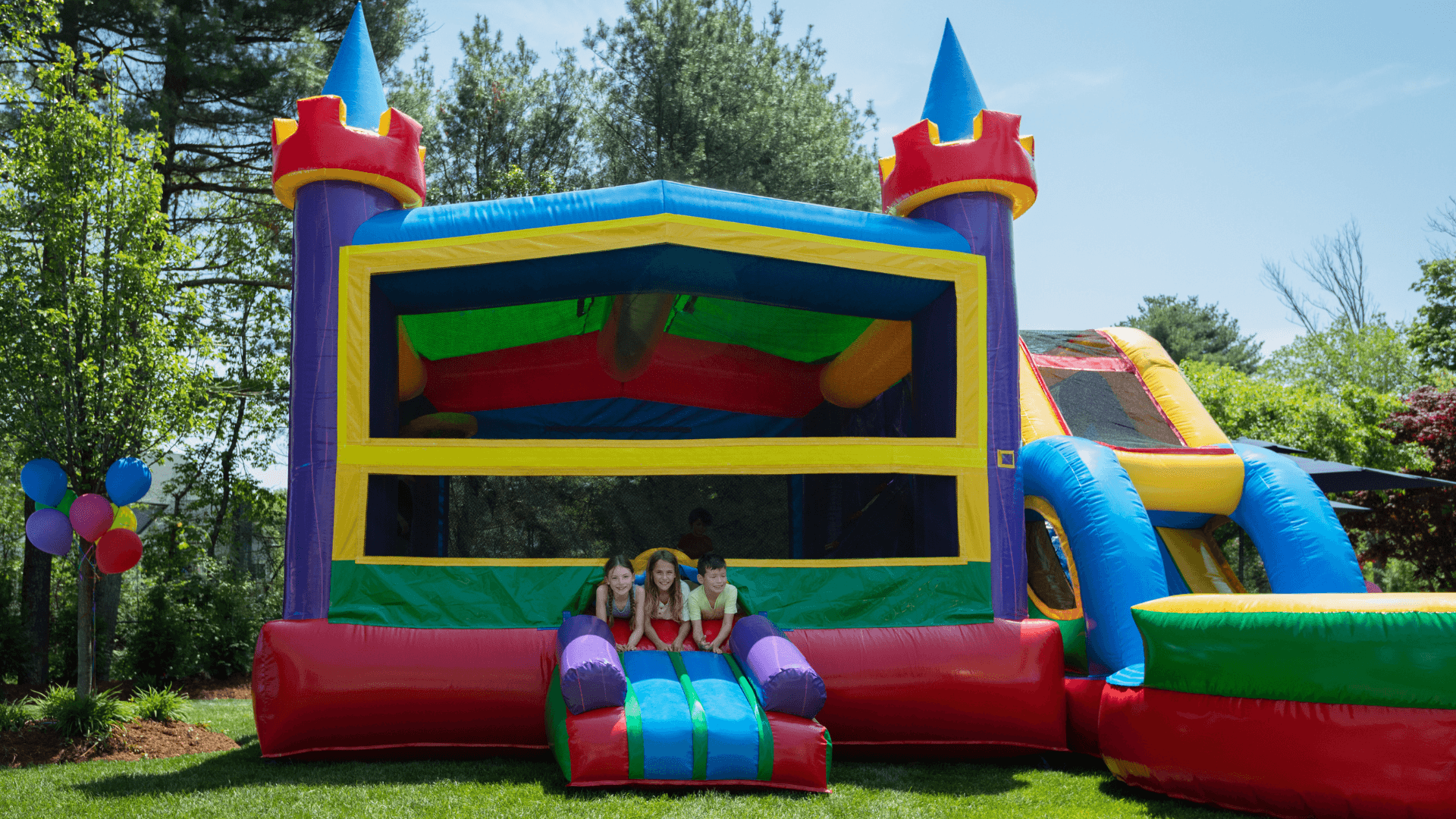 Why Now Is the Right Time to Buy a Busy Bee Jumpers Franchise