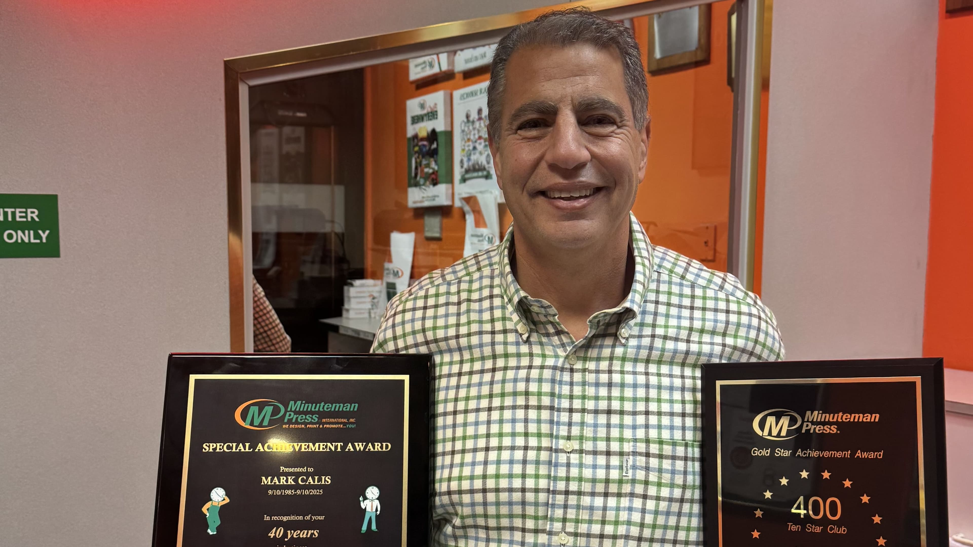 Minuteman Press Franchise Owner Mark Calis Celebrates 40 Years in DC