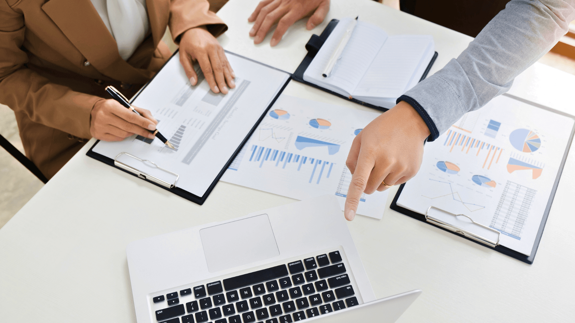 Last Call for Clean Books Before Tax Season: The Hidden Revenue Franchisees and Franchisors Lose When They Wait
