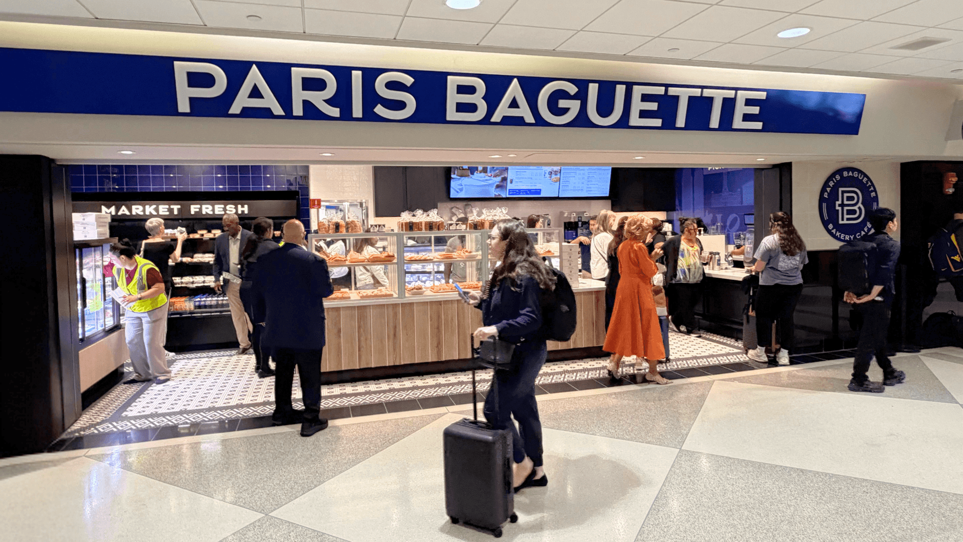 Paris Baguette Celebrates Major U.S. Milestone with 300th Café Opening at Philadelphia International Airport