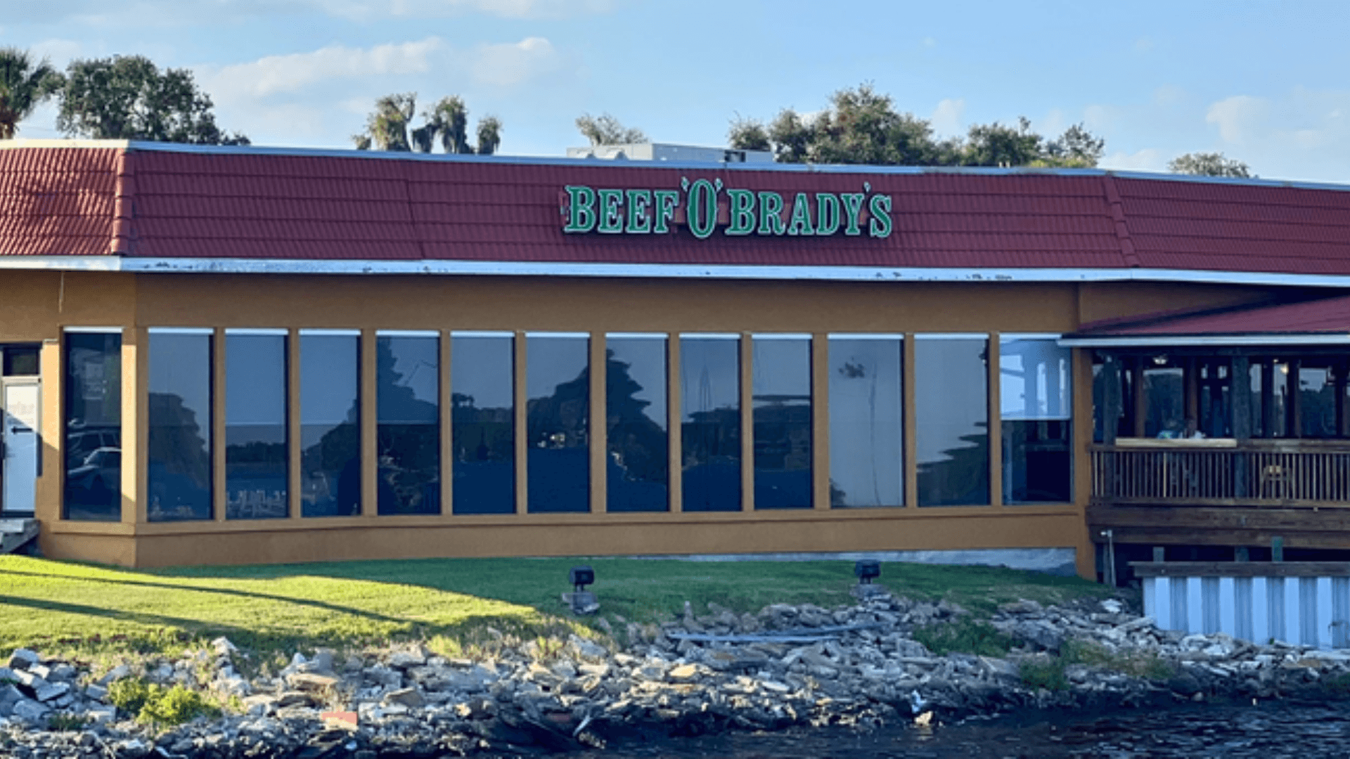 How One Florida Beef 'O' Brady's Franchisee Built a Community Tradition