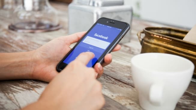 The New York Times: Mobile Ads Fuel Facebook’s Strong Sales Increases  
