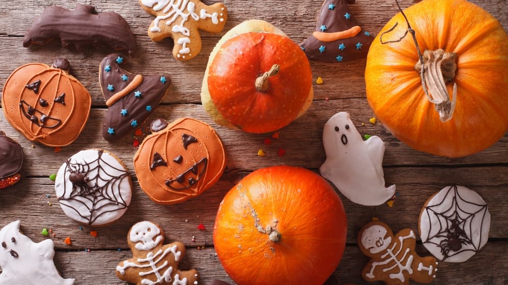 MONEY: The Best Halloween Free Food Deals & Restaurant Discounts