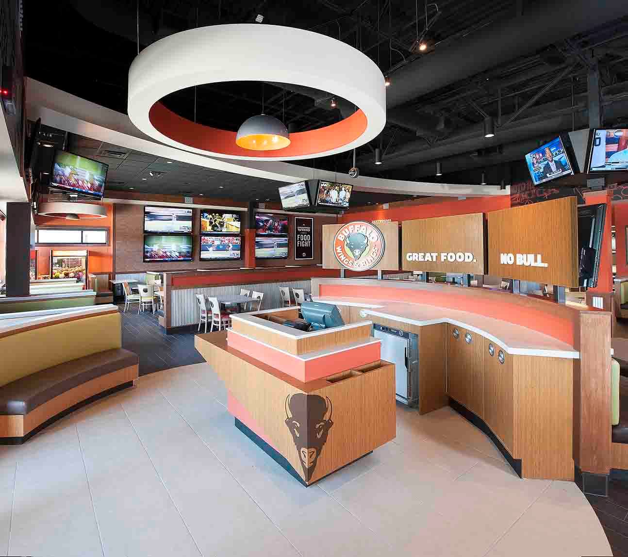 Buffalo Wings & Rings courts City Hall 
