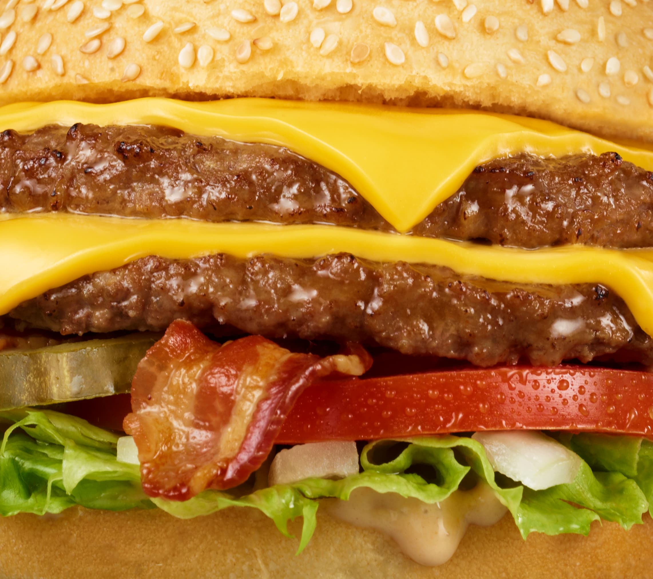 MOOYAH Burgers, Fries & Shakes Makes its Debut in Wisconsin