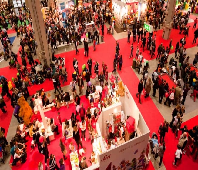 Five Things to Bring to Your Next Franchising Event Five Things to Bring to Your Next Franchising Event