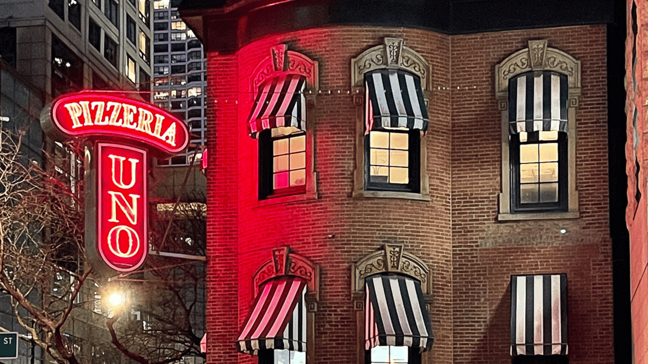 Franchisors Like Pizzeria Uno Can Expect Big Sales in 2023 Franchisors Like Pizzeria Uno Can Expect Big Sales in 2023